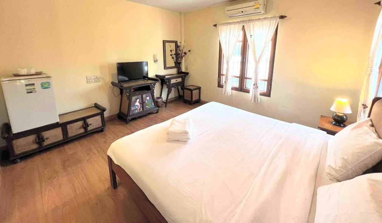 Plumeriahome Near Walking Street Chiang Mai Exterior photo